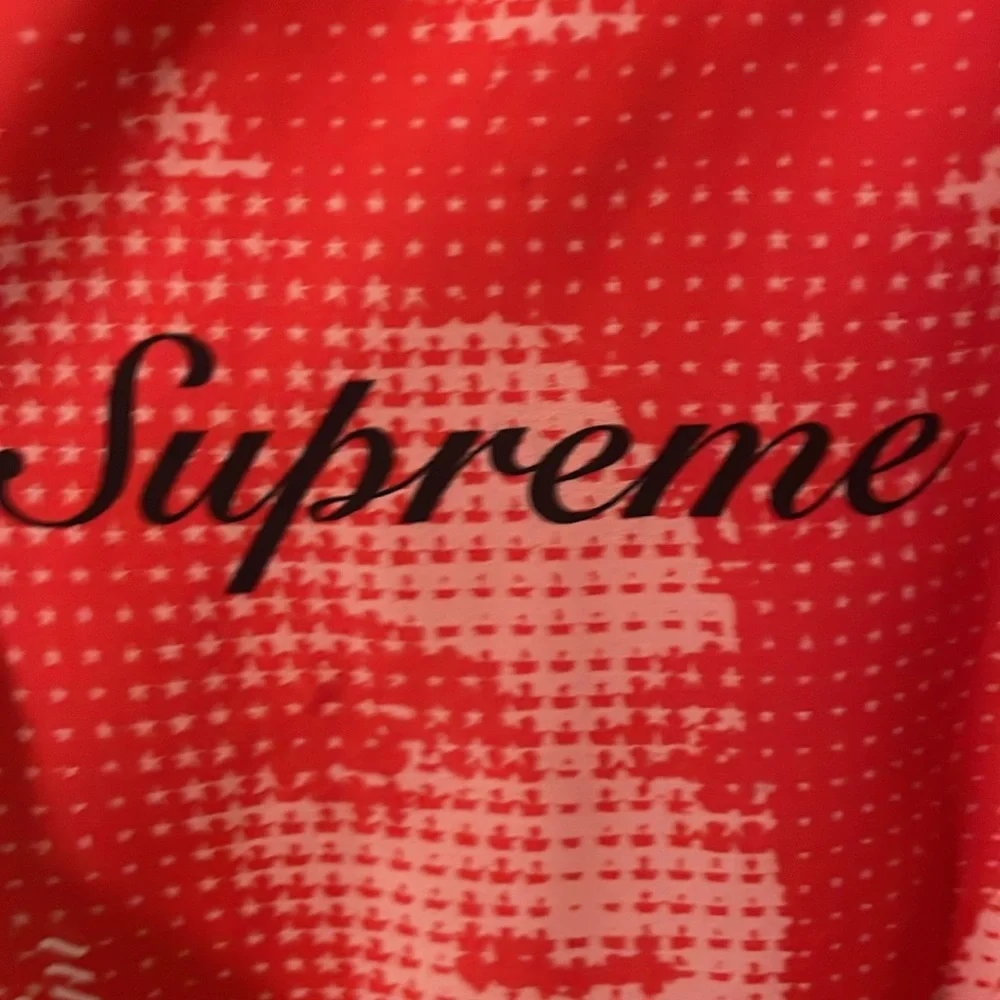 Supreme NYC Red Short Sleeve Lil Kim Collaboration. - Picture 3 of 10